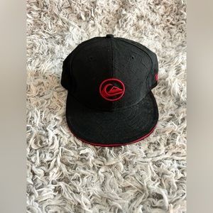Quiksilver New Era Fitted Flat Brim Hat, Cap SIZE 7 1/8